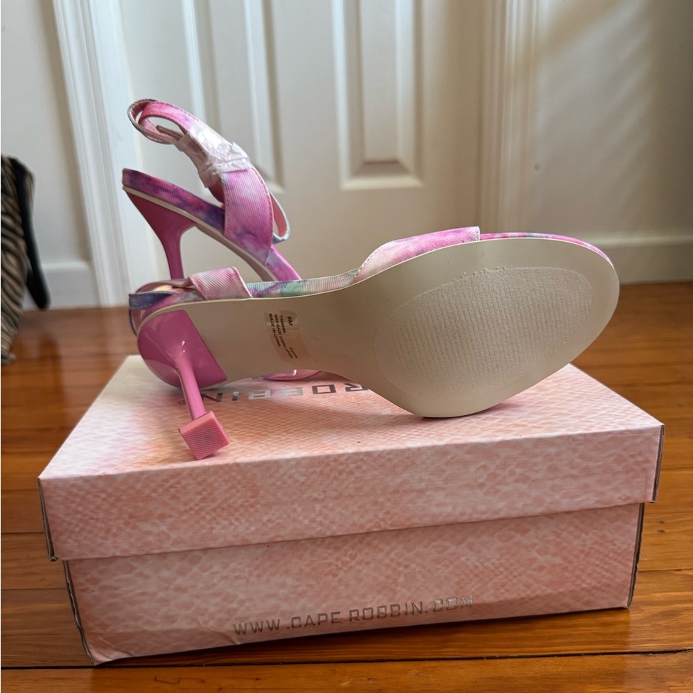 Brand New Pair of Stiletto tie dye heels. - Picture 4 of 4